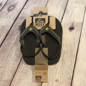 NWT Reef boys slap sandals